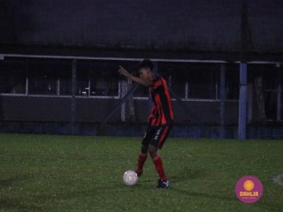 
<a style='margin-left: 5px;' class='btn btn-xs btn-social btn-facebook' href='https://www.facebook.com/sharer/sharer.php?u=https://www.boladovale.com.br/imgs/800-800-90/conteudo/fotos/1504/img1341.jpg' rel='popup' data-width='500' data-height='400'><i class='fa fa-facebook'></i>Compartilhar <span class='hidden-xs'>no Facebook</span>
</a> 
<a class='btn btn-default btn-xs' target='_blank' href='imgs/800-800-90/conteudo/fotos/1504/img1341.jpg'>
<span class='glyphicon glyphicon-cloud-download'></span> Salvar
</a> 
<span></span>