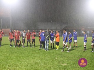 
<a style='margin-left: 5px;' class='btn btn-xs btn-social btn-facebook' href='https://www.facebook.com/sharer/sharer.php?u=https://www.boladovale.com.br/imgs/800-800-90/conteudo/fotos/1504/img1354.jpg' rel='popup' data-width='500' data-height='400'><i class='fa fa-facebook'></i>Compartilhar <span class='hidden-xs'>no Facebook</span>
</a> 
<a class='btn btn-default btn-xs' target='_blank' href='imgs/800-800-90/conteudo/fotos/1504/img1354.jpg'>
<span class='glyphicon glyphicon-cloud-download'></span> Salvar
</a> 
<span></span>