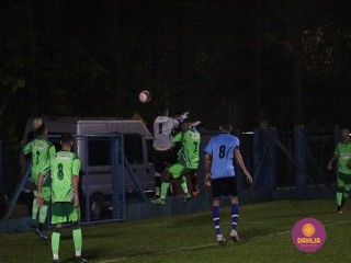 
<a style='margin-left: 5px;' class='btn btn-xs btn-social btn-facebook' href='https://www.facebook.com/sharer/sharer.php?u=https://www.boladovale.com.br/imgs/800-800-90/conteudo/fotos/1505/img1375.jpg' rel='popup' data-width='500' data-height='400'><i class='fa fa-facebook'></i>Compartilhar <span class='hidden-xs'>no Facebook</span>
</a> 
<a class='btn btn-default btn-xs' target='_blank' href='imgs/800-800-90/conteudo/fotos/1505/img1375.jpg'>
<span class='glyphicon glyphicon-cloud-download'></span> Salvar
</a> 
<span></span>