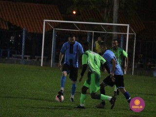 
<a style='margin-left: 5px;' class='btn btn-xs btn-social btn-facebook' href='https://www.facebook.com/sharer/sharer.php?u=https://www.boladovale.com.br/imgs/800-800-90/conteudo/fotos/1505/img1377.jpg' rel='popup' data-width='500' data-height='400'><i class='fa fa-facebook'></i>Compartilhar <span class='hidden-xs'>no Facebook</span>
</a> 
<a class='btn btn-default btn-xs' target='_blank' href='imgs/800-800-90/conteudo/fotos/1505/img1377.jpg'>
<span class='glyphicon glyphicon-cloud-download'></span> Salvar
</a> 
<span></span>