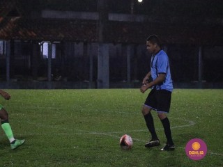 
<a style='margin-left: 5px;' class='btn btn-xs btn-social btn-facebook' href='https://www.facebook.com/sharer/sharer.php?u=https://www.boladovale.com.br/imgs/800-800-90/conteudo/fotos/1505/img1387.jpg' rel='popup' data-width='500' data-height='400'><i class='fa fa-facebook'></i>Compartilhar <span class='hidden-xs'>no Facebook</span>
</a> 
<a class='btn btn-default btn-xs' target='_blank' href='imgs/800-800-90/conteudo/fotos/1505/img1387.jpg'>
<span class='glyphicon glyphicon-cloud-download'></span> Salvar
</a> 
<span></span>