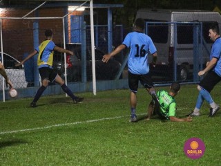 
<a style='margin-left: 5px;' class='btn btn-xs btn-social btn-facebook' href='https://www.facebook.com/sharer/sharer.php?u=https://www.boladovale.com.br/imgs/800-800-90/conteudo/fotos/1505/img1441.jpg' rel='popup' data-width='500' data-height='400'><i class='fa fa-facebook'></i>Compartilhar <span class='hidden-xs'>no Facebook</span>
</a> 
<a class='btn btn-default btn-xs' target='_blank' href='imgs/800-800-90/conteudo/fotos/1505/img1441.jpg'>
<span class='glyphicon glyphicon-cloud-download'></span> Salvar
</a> 
<span></span>