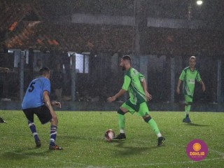 
<a style='margin-left: 5px;' class='btn btn-xs btn-social btn-facebook' href='https://www.facebook.com/sharer/sharer.php?u=https://www.boladovale.com.br/imgs/800-800-90/conteudo/fotos/1505/img1446.jpg' rel='popup' data-width='500' data-height='400'><i class='fa fa-facebook'></i>Compartilhar <span class='hidden-xs'>no Facebook</span>
</a> 
<a class='btn btn-default btn-xs' target='_blank' href='imgs/800-800-90/conteudo/fotos/1505/img1446.jpg'>
<span class='glyphicon glyphicon-cloud-download'></span> Salvar
</a> 
<span></span>