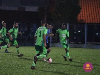 
<a style='margin-left: 5px;' class='btn btn-xs btn-social btn-facebook' href='https://www.facebook.com/sharer/sharer.php?u=https://www.boladovale.com.br/imgs/800-800-90/conteudo/fotos/1505/img1456.jpg' rel='popup' data-width='500' data-height='400'><i class='fa fa-facebook'></i>Compartilhar <span class='hidden-xs'>no Facebook</span>
</a> 
<a class='btn btn-default btn-xs' target='_blank' href='imgs/800-800-90/conteudo/fotos/1505/img1456.jpg'>
<span class='glyphicon glyphicon-cloud-download'></span> Salvar
</a> 
<span></span>