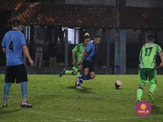 
<a style='margin-left: 5px;' class='btn btn-xs btn-social btn-facebook' href='https://www.facebook.com/sharer/sharer.php?u=https://www.boladovale.com.br/imgs/800-800-90/conteudo/fotos/1505/img1464.jpg' rel='popup' data-width='500' data-height='400'><i class='fa fa-facebook'></i>Compartilhar <span class='hidden-xs'>no Facebook</span>
</a> 
<a class='btn btn-default btn-xs' target='_blank' href='imgs/800-800-90/conteudo/fotos/1505/img1464.jpg'>
<span class='glyphicon glyphicon-cloud-download'></span> Salvar
</a> 
<span></span>