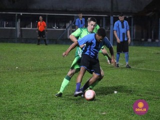 
<a style='margin-left: 5px;' class='btn btn-xs btn-social btn-facebook' href='https://www.facebook.com/sharer/sharer.php?u=https://www.boladovale.com.br/imgs/800-800-90/conteudo/fotos/1505/img1473.jpg' rel='popup' data-width='500' data-height='400'><i class='fa fa-facebook'></i>Compartilhar <span class='hidden-xs'>no Facebook</span>
</a> 
<a class='btn btn-default btn-xs' target='_blank' href='imgs/800-800-90/conteudo/fotos/1505/img1473.jpg'>
<span class='glyphicon glyphicon-cloud-download'></span> Salvar
</a> 
<span></span>