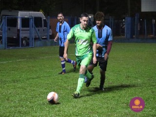 
<a style='margin-left: 5px;' class='btn btn-xs btn-social btn-facebook' href='https://www.facebook.com/sharer/sharer.php?u=https://www.boladovale.com.br/imgs/800-800-90/conteudo/fotos/1505/img1476.jpg' rel='popup' data-width='500' data-height='400'><i class='fa fa-facebook'></i>Compartilhar <span class='hidden-xs'>no Facebook</span>
</a> 
<a class='btn btn-default btn-xs' target='_blank' href='imgs/800-800-90/conteudo/fotos/1505/img1476.jpg'>
<span class='glyphicon glyphicon-cloud-download'></span> Salvar
</a> 
<span></span>