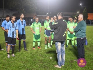 
<a style='margin-left: 5px;' class='btn btn-xs btn-social btn-facebook' href='https://www.facebook.com/sharer/sharer.php?u=https://www.boladovale.com.br/imgs/800-800-90/conteudo/fotos/1505/img1485.jpg' rel='popup' data-width='500' data-height='400'><i class='fa fa-facebook'></i>Compartilhar <span class='hidden-xs'>no Facebook</span>
</a> 
<a class='btn btn-default btn-xs' target='_blank' href='imgs/800-800-90/conteudo/fotos/1505/img1485.jpg'>
<span class='glyphicon glyphicon-cloud-download'></span> Salvar
</a> 
<span></span>