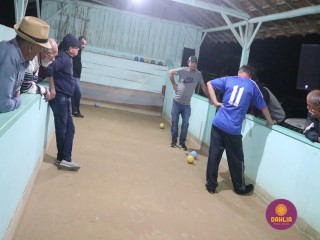 
<a style='margin-left: 5px;' class='btn btn-xs btn-social btn-facebook' href='https://www.facebook.com/sharer/sharer.php?u=https://www.boladovale.com.br/imgs/800-800-90/conteudo/fotos/1507/img1562.jpg' rel='popup' data-width='500' data-height='400'><i class='fa fa-facebook'></i>Compartilhar <span class='hidden-xs'>no Facebook</span>
</a> 
<a class='btn btn-default btn-xs' target='_blank' href='imgs/800-800-90/conteudo/fotos/1507/img1562.jpg'>
<span class='glyphicon glyphicon-cloud-download'></span> Salvar
</a> 
<span></span>