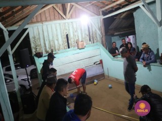 
<a style='margin-left: 5px;' class='btn btn-xs btn-social btn-facebook' href='https://www.facebook.com/sharer/sharer.php?u=https://www.boladovale.com.br/imgs/800-800-90/conteudo/fotos/1507/img1591.jpg' rel='popup' data-width='500' data-height='400'><i class='fa fa-facebook'></i>Compartilhar <span class='hidden-xs'>no Facebook</span>
</a> 
<a class='btn btn-default btn-xs' target='_blank' href='imgs/800-800-90/conteudo/fotos/1507/img1591.jpg'>
<span class='glyphicon glyphicon-cloud-download'></span> Salvar
</a> 
<span></span>