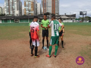 
<a style='margin-left: 5px;' class='btn btn-xs btn-social btn-facebook' href='https://www.facebook.com/sharer/sharer.php?u=https://www.boladovale.com.br/imgs/800-800-90/conteudo/fotos/1508/img1678.jpg' rel='popup' data-width='500' data-height='400'><i class='fa fa-facebook'></i>Compartilhar <span class='hidden-xs'>no Facebook</span>
</a> 
<a class='btn btn-default btn-xs' target='_blank' href='imgs/800-800-90/conteudo/fotos/1508/img1678.jpg'>
<span class='glyphicon glyphicon-cloud-download'></span> Salvar
</a> 
<span></span>