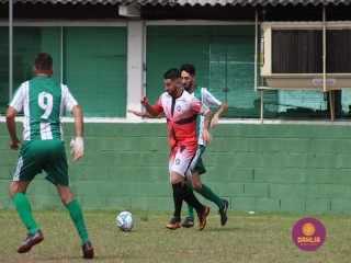 
<a style='margin-left: 5px;' class='btn btn-xs btn-social btn-facebook' href='https://www.facebook.com/sharer/sharer.php?u=https://www.boladovale.com.br/imgs/800-800-90/conteudo/fotos/1508/img1684.jpg' rel='popup' data-width='500' data-height='400'><i class='fa fa-facebook'></i>Compartilhar <span class='hidden-xs'>no Facebook</span>
</a> 
<a class='btn btn-default btn-xs' target='_blank' href='imgs/800-800-90/conteudo/fotos/1508/img1684.jpg'>
<span class='glyphicon glyphicon-cloud-download'></span> Salvar
</a> 
<span></span>