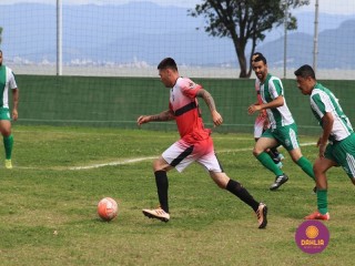 
<a style='margin-left: 5px;' class='btn btn-xs btn-social btn-facebook' href='https://www.facebook.com/sharer/sharer.php?u=https://www.boladovale.com.br/imgs/800-800-90/conteudo/fotos/1508/img1696.jpg' rel='popup' data-width='500' data-height='400'><i class='fa fa-facebook'></i>Compartilhar <span class='hidden-xs'>no Facebook</span>
</a> 
<a class='btn btn-default btn-xs' target='_blank' href='imgs/800-800-90/conteudo/fotos/1508/img1696.jpg'>
<span class='glyphicon glyphicon-cloud-download'></span> Salvar
</a> 
<span></span>