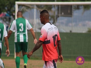 
<a style='margin-left: 5px;' class='btn btn-xs btn-social btn-facebook' href='https://www.facebook.com/sharer/sharer.php?u=https://www.boladovale.com.br/imgs/800-800-90/conteudo/fotos/1508/img1703.jpg' rel='popup' data-width='500' data-height='400'><i class='fa fa-facebook'></i>Compartilhar <span class='hidden-xs'>no Facebook</span>
</a> 
<a class='btn btn-default btn-xs' target='_blank' href='imgs/800-800-90/conteudo/fotos/1508/img1703.jpg'>
<span class='glyphicon glyphicon-cloud-download'></span> Salvar
</a> 
<span></span>