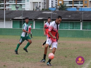 
<a style='margin-left: 5px;' class='btn btn-xs btn-social btn-facebook' href='https://www.facebook.com/sharer/sharer.php?u=https://www.boladovale.com.br/imgs/800-800-90/conteudo/fotos/1508/img1722.jpg' rel='popup' data-width='500' data-height='400'><i class='fa fa-facebook'></i>Compartilhar <span class='hidden-xs'>no Facebook</span>
</a> 
<a class='btn btn-default btn-xs' target='_blank' href='imgs/800-800-90/conteudo/fotos/1508/img1722.jpg'>
<span class='glyphicon glyphicon-cloud-download'></span> Salvar
</a> 
<span></span>