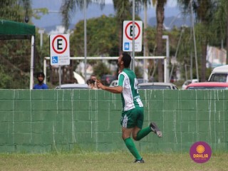 
<a style='margin-left: 5px;' class='btn btn-xs btn-social btn-facebook' href='https://www.facebook.com/sharer/sharer.php?u=https://www.boladovale.com.br/imgs/800-800-90/conteudo/fotos/1508/img1757.jpg' rel='popup' data-width='500' data-height='400'><i class='fa fa-facebook'></i>Compartilhar <span class='hidden-xs'>no Facebook</span>
</a> 
<a class='btn btn-default btn-xs' target='_blank' href='imgs/800-800-90/conteudo/fotos/1508/img1757.jpg'>
<span class='glyphicon glyphicon-cloud-download'></span> Salvar
</a> 
<span></span>
