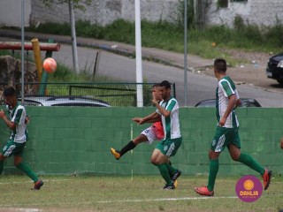 
<a style='margin-left: 5px;' class='btn btn-xs btn-social btn-facebook' href='https://www.facebook.com/sharer/sharer.php?u=https://www.boladovale.com.br/imgs/800-800-90/conteudo/fotos/1508/img1770.jpg' rel='popup' data-width='500' data-height='400'><i class='fa fa-facebook'></i>Compartilhar <span class='hidden-xs'>no Facebook</span>
</a> 
<a class='btn btn-default btn-xs' target='_blank' href='imgs/800-800-90/conteudo/fotos/1508/img1770.jpg'>
<span class='glyphicon glyphicon-cloud-download'></span> Salvar
</a> 
<span></span>