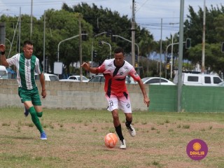
<a style='margin-left: 5px;' class='btn btn-xs btn-social btn-facebook' href='https://www.facebook.com/sharer/sharer.php?u=https://www.boladovale.com.br/imgs/800-800-90/conteudo/fotos/1508/img1777.jpg' rel='popup' data-width='500' data-height='400'><i class='fa fa-facebook'></i>Compartilhar <span class='hidden-xs'>no Facebook</span>
</a> 
<a class='btn btn-default btn-xs' target='_blank' href='imgs/800-800-90/conteudo/fotos/1508/img1777.jpg'>
<span class='glyphicon glyphicon-cloud-download'></span> Salvar
</a> 
<span></span>