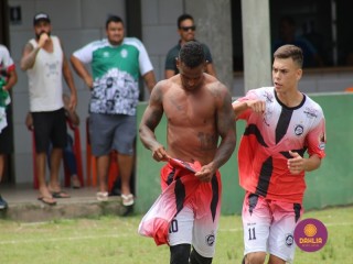 
<a style='margin-left: 5px;' class='btn btn-xs btn-social btn-facebook' href='https://www.facebook.com/sharer/sharer.php?u=https://www.boladovale.com.br/imgs/800-800-90/conteudo/fotos/1508/img1795.jpg' rel='popup' data-width='500' data-height='400'><i class='fa fa-facebook'></i>Compartilhar <span class='hidden-xs'>no Facebook</span>
</a> 
<a class='btn btn-default btn-xs' target='_blank' href='imgs/800-800-90/conteudo/fotos/1508/img1795.jpg'>
<span class='glyphicon glyphicon-cloud-download'></span> Salvar
</a> 
<span></span>