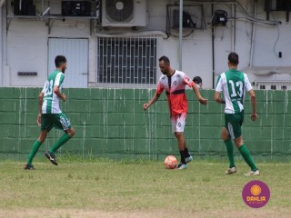 
<a style='margin-left: 5px;' class='btn btn-xs btn-social btn-facebook' href='https://www.facebook.com/sharer/sharer.php?u=https://www.boladovale.com.br/imgs/800-800-90/conteudo/fotos/1508/img1800.jpg' rel='popup' data-width='500' data-height='400'><i class='fa fa-facebook'></i>Compartilhar <span class='hidden-xs'>no Facebook</span>
</a> 
<a class='btn btn-default btn-xs' target='_blank' href='imgs/800-800-90/conteudo/fotos/1508/img1800.jpg'>
<span class='glyphicon glyphicon-cloud-download'></span> Salvar
</a> 
<span></span>