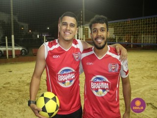 
<a style='margin-left: 5px;' class='btn btn-xs btn-social btn-facebook' href='https://www.facebook.com/sharer/sharer.php?u=https://www.boladovale.com.br/imgs/800-800-90/conteudo/fotos/1509/img1809.jpg' rel='popup' data-width='500' data-height='400'><i class='fa fa-facebook'></i>Compartilhar <span class='hidden-xs'>no Facebook</span>
</a> 
<a class='btn btn-default btn-xs' target='_blank' href='imgs/800-800-90/conteudo/fotos/1509/img1809.jpg'>
<span class='glyphicon glyphicon-cloud-download'></span> Salvar
</a> 
<span></span>