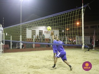 
<a style='margin-left: 5px;' class='btn btn-xs btn-social btn-facebook' href='https://www.facebook.com/sharer/sharer.php?u=https://www.boladovale.com.br/imgs/800-800-90/conteudo/fotos/1509/img1826.jpg' rel='popup' data-width='500' data-height='400'><i class='fa fa-facebook'></i>Compartilhar <span class='hidden-xs'>no Facebook</span>
</a> 
<a class='btn btn-default btn-xs' target='_blank' href='imgs/800-800-90/conteudo/fotos/1509/img1826.jpg'>
<span class='glyphicon glyphicon-cloud-download'></span> Salvar
</a> 
<span></span>