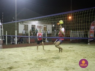 
<a style='margin-left: 5px;' class='btn btn-xs btn-social btn-facebook' href='https://www.facebook.com/sharer/sharer.php?u=https://www.boladovale.com.br/imgs/800-800-90/conteudo/fotos/1509/img1838.jpg' rel='popup' data-width='500' data-height='400'><i class='fa fa-facebook'></i>Compartilhar <span class='hidden-xs'>no Facebook</span>
</a> 
<a class='btn btn-default btn-xs' target='_blank' href='imgs/800-800-90/conteudo/fotos/1509/img1838.jpg'>
<span class='glyphicon glyphicon-cloud-download'></span> Salvar
</a> 
<span></span>