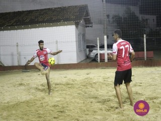 
<a style='margin-left: 5px;' class='btn btn-xs btn-social btn-facebook' href='https://www.facebook.com/sharer/sharer.php?u=https://www.boladovale.com.br/imgs/800-800-90/conteudo/fotos/1509/img1840.jpg' rel='popup' data-width='500' data-height='400'><i class='fa fa-facebook'></i>Compartilhar <span class='hidden-xs'>no Facebook</span>
</a> 
<a class='btn btn-default btn-xs' target='_blank' href='imgs/800-800-90/conteudo/fotos/1509/img1840.jpg'>
<span class='glyphicon glyphicon-cloud-download'></span> Salvar
</a> 
<span></span>