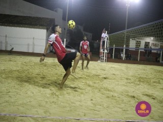
<a style='margin-left: 5px;' class='btn btn-xs btn-social btn-facebook' href='https://www.facebook.com/sharer/sharer.php?u=https://www.boladovale.com.br/imgs/800-800-90/conteudo/fotos/1509/img1841.jpg' rel='popup' data-width='500' data-height='400'><i class='fa fa-facebook'></i>Compartilhar <span class='hidden-xs'>no Facebook</span>
</a> 
<a class='btn btn-default btn-xs' target='_blank' href='imgs/800-800-90/conteudo/fotos/1509/img1841.jpg'>
<span class='glyphicon glyphicon-cloud-download'></span> Salvar
</a> 
<span></span>
