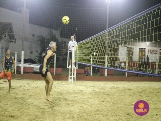 
<a style='margin-left: 5px;' class='btn btn-xs btn-social btn-facebook' href='https://www.facebook.com/sharer/sharer.php?u=https://www.boladovale.com.br/imgs/800-800-90/conteudo/fotos/1509/img1851.jpg' rel='popup' data-width='500' data-height='400'><i class='fa fa-facebook'></i>Compartilhar <span class='hidden-xs'>no Facebook</span>
</a> 
<a class='btn btn-default btn-xs' target='_blank' href='imgs/800-800-90/conteudo/fotos/1509/img1851.jpg'>
<span class='glyphicon glyphicon-cloud-download'></span> Salvar
</a> 
<span></span>