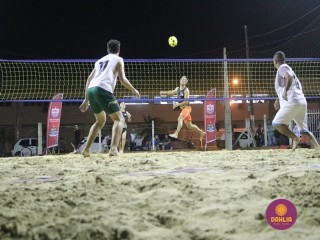 
<a style='margin-left: 5px;' class='btn btn-xs btn-social btn-facebook' href='https://www.facebook.com/sharer/sharer.php?u=https://www.boladovale.com.br/imgs/800-800-90/conteudo/fotos/1509/img1860.jpg' rel='popup' data-width='500' data-height='400'><i class='fa fa-facebook'></i>Compartilhar <span class='hidden-xs'>no Facebook</span>
</a> 
<a class='btn btn-default btn-xs' target='_blank' href='imgs/800-800-90/conteudo/fotos/1509/img1860.jpg'>
<span class='glyphicon glyphicon-cloud-download'></span> Salvar
</a> 
<span></span>