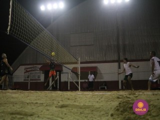 
<a style='margin-left: 5px;' class='btn btn-xs btn-social btn-facebook' href='https://www.facebook.com/sharer/sharer.php?u=https://www.boladovale.com.br/imgs/800-800-90/conteudo/fotos/1509/img1861.jpg' rel='popup' data-width='500' data-height='400'><i class='fa fa-facebook'></i>Compartilhar <span class='hidden-xs'>no Facebook</span>
</a> 
<a class='btn btn-default btn-xs' target='_blank' href='imgs/800-800-90/conteudo/fotos/1509/img1861.jpg'>
<span class='glyphicon glyphicon-cloud-download'></span> Salvar
</a> 
<span></span>