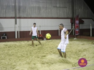 
<a style='margin-left: 5px;' class='btn btn-xs btn-social btn-facebook' href='https://www.facebook.com/sharer/sharer.php?u=https://www.boladovale.com.br/imgs/800-800-90/conteudo/fotos/1509/img1864.jpg' rel='popup' data-width='500' data-height='400'><i class='fa fa-facebook'></i>Compartilhar <span class='hidden-xs'>no Facebook</span>
</a> 
<a class='btn btn-default btn-xs' target='_blank' href='imgs/800-800-90/conteudo/fotos/1509/img1864.jpg'>
<span class='glyphicon glyphicon-cloud-download'></span> Salvar
</a> 
<span></span>