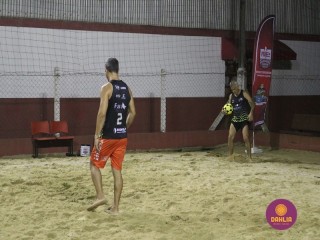 
<a style='margin-left: 5px;' class='btn btn-xs btn-social btn-facebook' href='https://www.facebook.com/sharer/sharer.php?u=https://www.boladovale.com.br/imgs/800-800-90/conteudo/fotos/1509/img1868.jpg' rel='popup' data-width='500' data-height='400'><i class='fa fa-facebook'></i>Compartilhar <span class='hidden-xs'>no Facebook</span>
</a> 
<a class='btn btn-default btn-xs' target='_blank' href='imgs/800-800-90/conteudo/fotos/1509/img1868.jpg'>
<span class='glyphicon glyphicon-cloud-download'></span> Salvar
</a> 
<span></span>