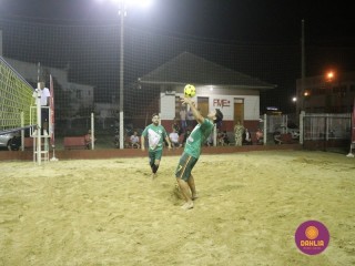 
<a style='margin-left: 5px;' class='btn btn-xs btn-social btn-facebook' href='https://www.facebook.com/sharer/sharer.php?u=https://www.boladovale.com.br/imgs/800-800-90/conteudo/fotos/1509/img1886.jpg' rel='popup' data-width='500' data-height='400'><i class='fa fa-facebook'></i>Compartilhar <span class='hidden-xs'>no Facebook</span>
</a> 
<a class='btn btn-default btn-xs' target='_blank' href='imgs/800-800-90/conteudo/fotos/1509/img1886.jpg'>
<span class='glyphicon glyphicon-cloud-download'></span> Salvar
</a> 
<span></span>