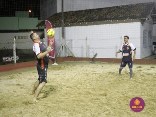 
<a style='margin-left: 5px;' class='btn btn-xs btn-social btn-facebook' href='https://www.facebook.com/sharer/sharer.php?u=https://www.boladovale.com.br/imgs/800-800-90/conteudo/fotos/1509/img1888.jpg' rel='popup' data-width='500' data-height='400'><i class='fa fa-facebook'></i>Compartilhar <span class='hidden-xs'>no Facebook</span>
</a> 
<a class='btn btn-default btn-xs' target='_blank' href='imgs/800-800-90/conteudo/fotos/1509/img1888.jpg'>
<span class='glyphicon glyphicon-cloud-download'></span> Salvar
</a> 
<span></span>