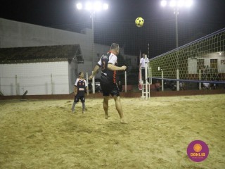 
<a style='margin-left: 5px;' class='btn btn-xs btn-social btn-facebook' href='https://www.facebook.com/sharer/sharer.php?u=https://www.boladovale.com.br/imgs/800-800-90/conteudo/fotos/1509/img1892.jpg' rel='popup' data-width='500' data-height='400'><i class='fa fa-facebook'></i>Compartilhar <span class='hidden-xs'>no Facebook</span>
</a> 
<a class='btn btn-default btn-xs' target='_blank' href='imgs/800-800-90/conteudo/fotos/1509/img1892.jpg'>
<span class='glyphicon glyphicon-cloud-download'></span> Salvar
</a> 
<span></span>