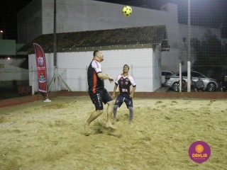 
<a style='margin-left: 5px;' class='btn btn-xs btn-social btn-facebook' href='https://www.facebook.com/sharer/sharer.php?u=https://www.boladovale.com.br/imgs/800-800-90/conteudo/fotos/1509/img1896.jpg' rel='popup' data-width='500' data-height='400'><i class='fa fa-facebook'></i>Compartilhar <span class='hidden-xs'>no Facebook</span>
</a> 
<a class='btn btn-default btn-xs' target='_blank' href='imgs/800-800-90/conteudo/fotos/1509/img1896.jpg'>
<span class='glyphicon glyphicon-cloud-download'></span> Salvar
</a> 
<span></span>