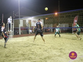 
<a style='margin-left: 5px;' class='btn btn-xs btn-social btn-facebook' href='https://www.facebook.com/sharer/sharer.php?u=https://www.boladovale.com.br/imgs/800-800-90/conteudo/fotos/1509/img1908.jpg' rel='popup' data-width='500' data-height='400'><i class='fa fa-facebook'></i>Compartilhar <span class='hidden-xs'>no Facebook</span>
</a> 
<a class='btn btn-default btn-xs' target='_blank' href='imgs/800-800-90/conteudo/fotos/1509/img1908.jpg'>
<span class='glyphicon glyphicon-cloud-download'></span> Salvar
</a> 
<span></span>