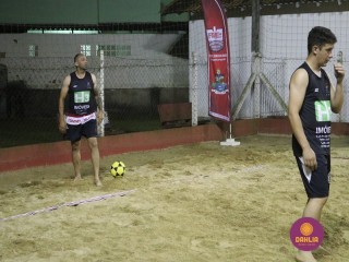 
<a style='margin-left: 5px;' class='btn btn-xs btn-social btn-facebook' href='https://www.facebook.com/sharer/sharer.php?u=https://www.boladovale.com.br/imgs/800-800-90/conteudo/fotos/1509/img1970.jpg' rel='popup' data-width='500' data-height='400'><i class='fa fa-facebook'></i>Compartilhar <span class='hidden-xs'>no Facebook</span>
</a> 
<a class='btn btn-default btn-xs' target='_blank' href='imgs/800-800-90/conteudo/fotos/1509/img1970.jpg'>
<span class='glyphicon glyphicon-cloud-download'></span> Salvar
</a> 
<span></span>