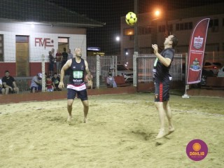 
<a style='margin-left: 5px;' class='btn btn-xs btn-social btn-facebook' href='https://www.facebook.com/sharer/sharer.php?u=https://www.boladovale.com.br/imgs/800-800-90/conteudo/fotos/1509/img1988.jpg' rel='popup' data-width='500' data-height='400'><i class='fa fa-facebook'></i>Compartilhar <span class='hidden-xs'>no Facebook</span>
</a> 
<a class='btn btn-default btn-xs' target='_blank' href='imgs/800-800-90/conteudo/fotos/1509/img1988.jpg'>
<span class='glyphicon glyphicon-cloud-download'></span> Salvar
</a> 
<span></span>