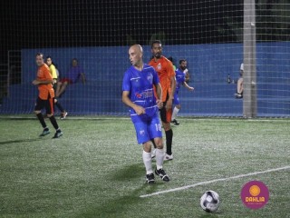 
<a style='margin-left: 5px;' class='btn btn-xs btn-social btn-facebook' href='https://www.facebook.com/sharer/sharer.php?u=https://www.boladovale.com.br/imgs/800-800-90/conteudo/fotos/1510/img2099.jpg' rel='popup' data-width='500' data-height='400'><i class='fa fa-facebook'></i>Compartilhar <span class='hidden-xs'>no Facebook</span>
</a> 
<a class='btn btn-default btn-xs' target='_blank' href='imgs/800-800-90/conteudo/fotos/1510/img2099.jpg'>
<span class='glyphicon glyphicon-cloud-download'></span> Salvar
</a> 
<span></span>