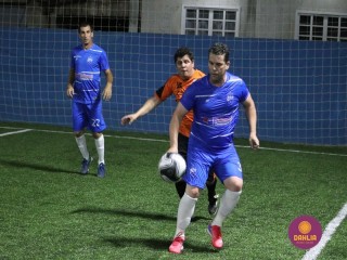 
<a style='margin-left: 5px;' class='btn btn-xs btn-social btn-facebook' href='https://www.facebook.com/sharer/sharer.php?u=https://www.boladovale.com.br/imgs/800-800-90/conteudo/fotos/1510/img2111.jpg' rel='popup' data-width='500' data-height='400'><i class='fa fa-facebook'></i>Compartilhar <span class='hidden-xs'>no Facebook</span>
</a> 
<a class='btn btn-default btn-xs' target='_blank' href='imgs/800-800-90/conteudo/fotos/1510/img2111.jpg'>
<span class='glyphicon glyphicon-cloud-download'></span> Salvar
</a> 
<span></span>