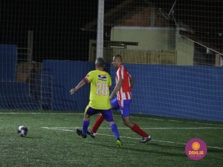 
<a style='margin-left: 5px;' class='btn btn-xs btn-social btn-facebook' href='https://www.facebook.com/sharer/sharer.php?u=https://www.boladovale.com.br/imgs/800-800-90/conteudo/fotos/1512/img2231.jpg' rel='popup' data-width='500' data-height='400'><i class='fa fa-facebook'></i>Compartilhar <span class='hidden-xs'>no Facebook</span>
</a> 
<a class='btn btn-default btn-xs' target='_blank' href='imgs/800-800-90/conteudo/fotos/1512/img2231.jpg'>
<span class='glyphicon glyphicon-cloud-download'></span> Salvar
</a> 
<span></span>