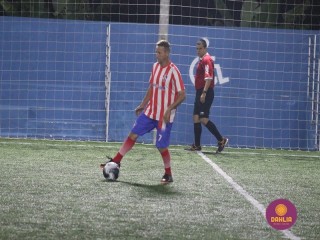 
<a style='margin-left: 5px;' class='btn btn-xs btn-social btn-facebook' href='https://www.facebook.com/sharer/sharer.php?u=https://www.boladovale.com.br/imgs/800-800-90/conteudo/fotos/1512/img2249.jpg' rel='popup' data-width='500' data-height='400'><i class='fa fa-facebook'></i>Compartilhar <span class='hidden-xs'>no Facebook</span>
</a> 
<a class='btn btn-default btn-xs' target='_blank' href='imgs/800-800-90/conteudo/fotos/1512/img2249.jpg'>
<span class='glyphicon glyphicon-cloud-download'></span> Salvar
</a> 
<span></span>
