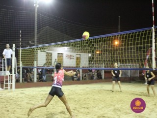 
<a style='margin-left: 5px;' class='btn btn-xs btn-social btn-facebook' href='https://www.facebook.com/sharer/sharer.php?u=https://www.boladovale.com.br/imgs/800-800-90/conteudo/fotos/1513/img8579.jpg' rel='popup' data-width='500' data-height='400'><i class='fa fa-facebook'></i>Compartilhar <span class='hidden-xs'>no Facebook</span>
</a> 
<a class='btn btn-default btn-xs' target='_blank' href='imgs/800-800-90/conteudo/fotos/1513/img8579.jpg'>
<span class='glyphicon glyphicon-cloud-download'></span> Salvar
</a> 
<span></span>