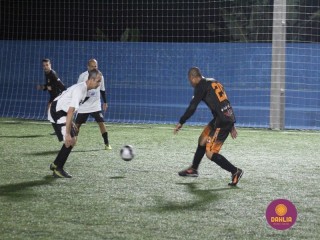 
<a style='margin-left: 5px;' class='btn btn-xs btn-social btn-facebook' href='https://www.facebook.com/sharer/sharer.php?u=https://www.boladovale.com.br/imgs/800-800-90/conteudo/fotos/1514/img8636.jpg' rel='popup' data-width='500' data-height='400'><i class='fa fa-facebook'></i>Compartilhar <span class='hidden-xs'>no Facebook</span>
</a> 
<a class='btn btn-default btn-xs' target='_blank' href='imgs/800-800-90/conteudo/fotos/1514/img8636.jpg'>
<span class='glyphicon glyphicon-cloud-download'></span> Salvar
</a> 
<span></span>