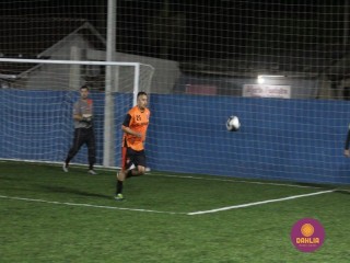 
<a style='margin-left: 5px;' class='btn btn-xs btn-social btn-facebook' href='https://www.facebook.com/sharer/sharer.php?u=https://www.boladovale.com.br/imgs/800-800-90/conteudo/fotos/1515/img8669.jpg' rel='popup' data-width='500' data-height='400'><i class='fa fa-facebook'></i>Compartilhar <span class='hidden-xs'>no Facebook</span>
</a> 
<a class='btn btn-default btn-xs' target='_blank' href='imgs/800-800-90/conteudo/fotos/1515/img8669.jpg'>
<span class='glyphicon glyphicon-cloud-download'></span> Salvar
</a> 
<span></span>