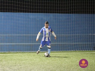 
<a style='margin-left: 5px;' class='btn btn-xs btn-social btn-facebook' href='https://www.facebook.com/sharer/sharer.php?u=https://www.boladovale.com.br/imgs/800-800-90/conteudo/fotos/1515/img8684.jpg' rel='popup' data-width='500' data-height='400'><i class='fa fa-facebook'></i>Compartilhar <span class='hidden-xs'>no Facebook</span>
</a> 
<a class='btn btn-default btn-xs' target='_blank' href='imgs/800-800-90/conteudo/fotos/1515/img8684.jpg'>
<span class='glyphicon glyphicon-cloud-download'></span> Salvar
</a> 
<span></span>