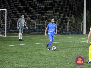 
<a style='margin-left: 5px;' class='btn btn-xs btn-social btn-facebook' href='https://www.facebook.com/sharer/sharer.php?u=https://www.boladovale.com.br/imgs/800-800-90/conteudo/fotos/1516/img8736.jpg' rel='popup' data-width='500' data-height='400'><i class='fa fa-facebook'></i>Compartilhar <span class='hidden-xs'>no Facebook</span>
</a> 
<a class='btn btn-default btn-xs' target='_blank' href='imgs/800-800-90/conteudo/fotos/1516/img8736.jpg'>
<span class='glyphicon glyphicon-cloud-download'></span> Salvar
</a> 
<span></span>